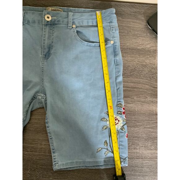 Sandpiper Petite Flowery Embroidered Shorts Size 14P - USED - Picture 6 of 10